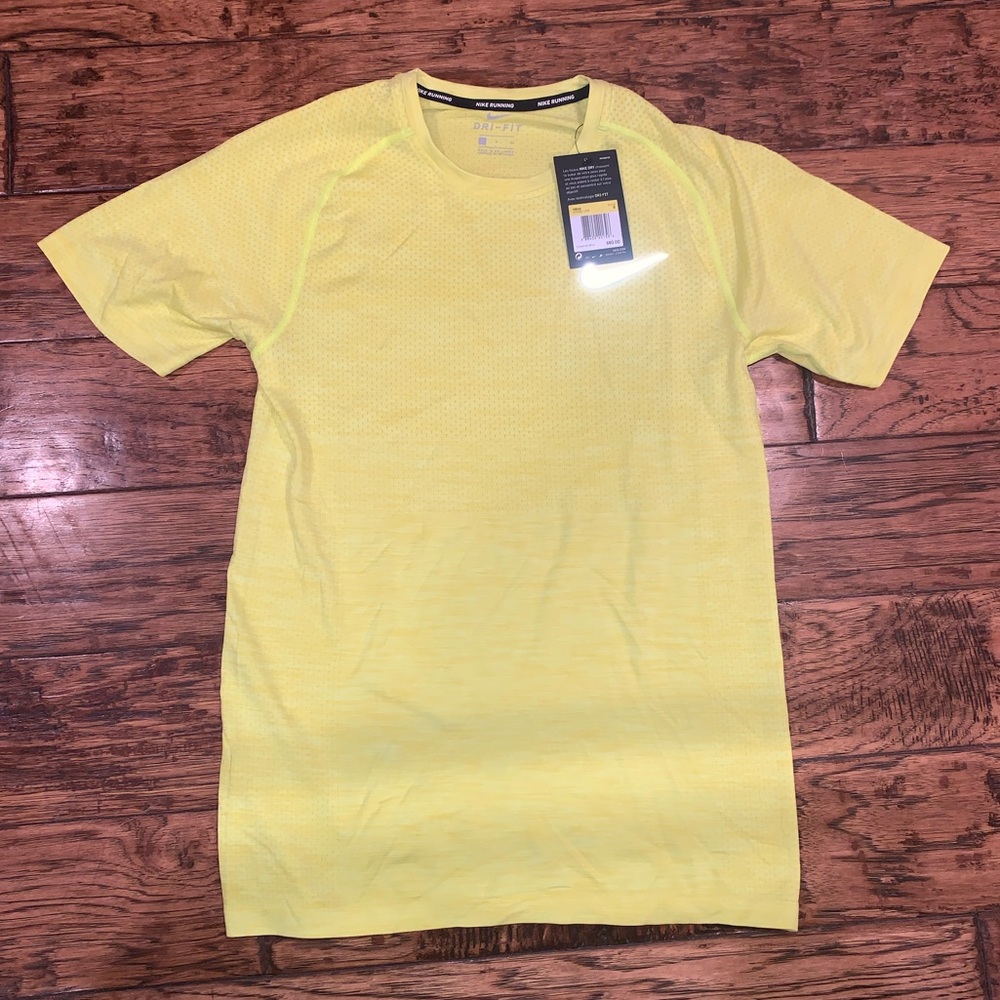 Nike Men’s Dri-Fit Shirt